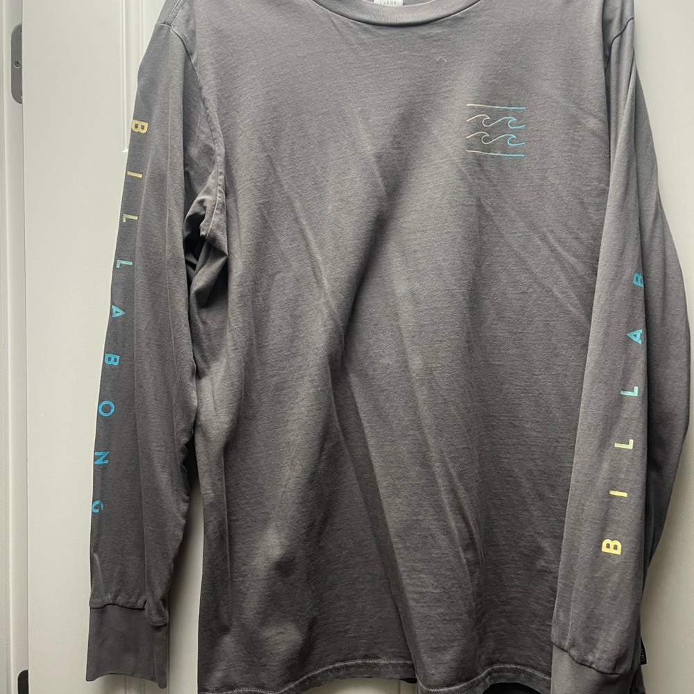Billabong Gray Long Sleeve Tee with Blue and Yellow Details